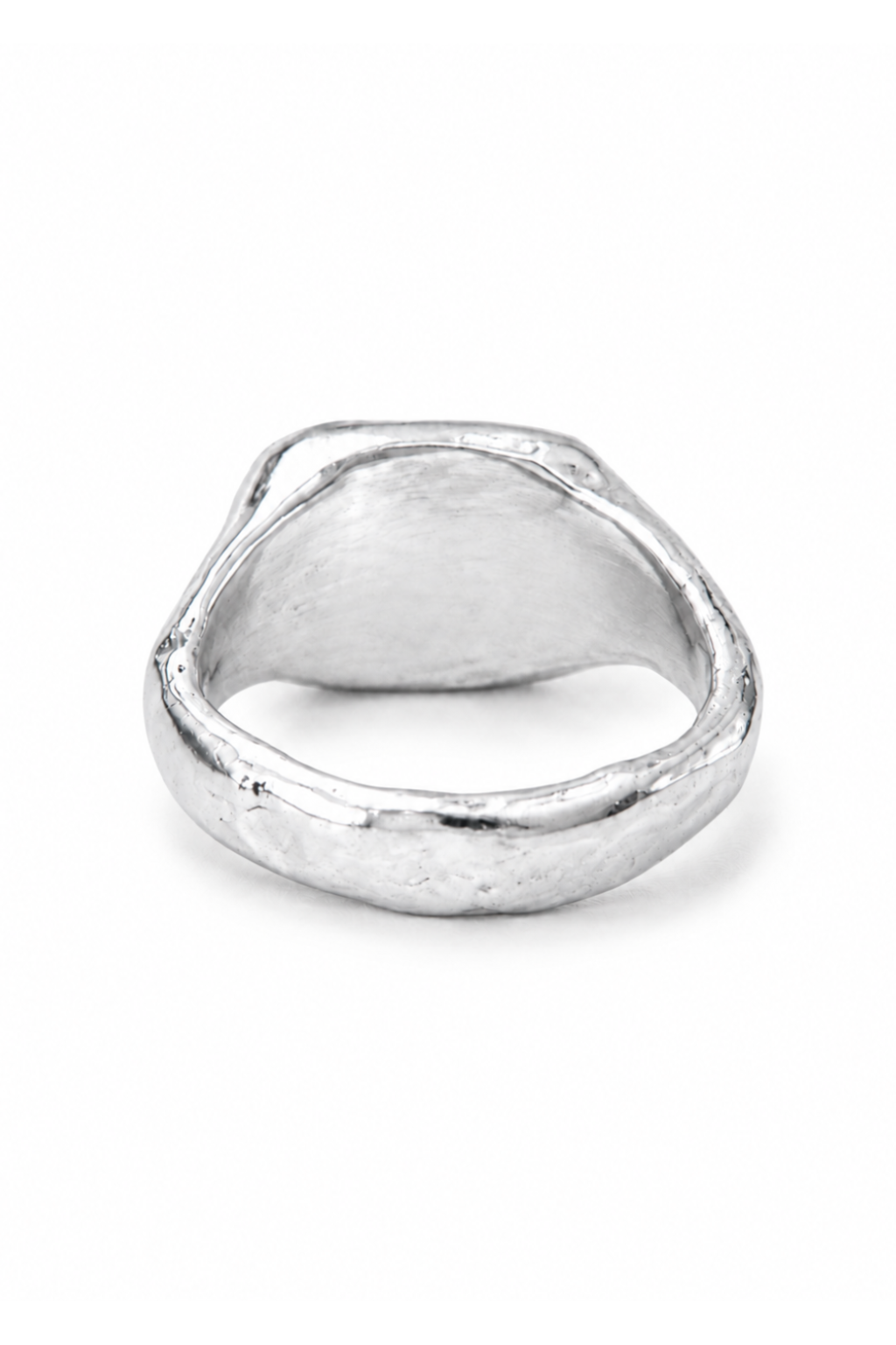 Tila Signet