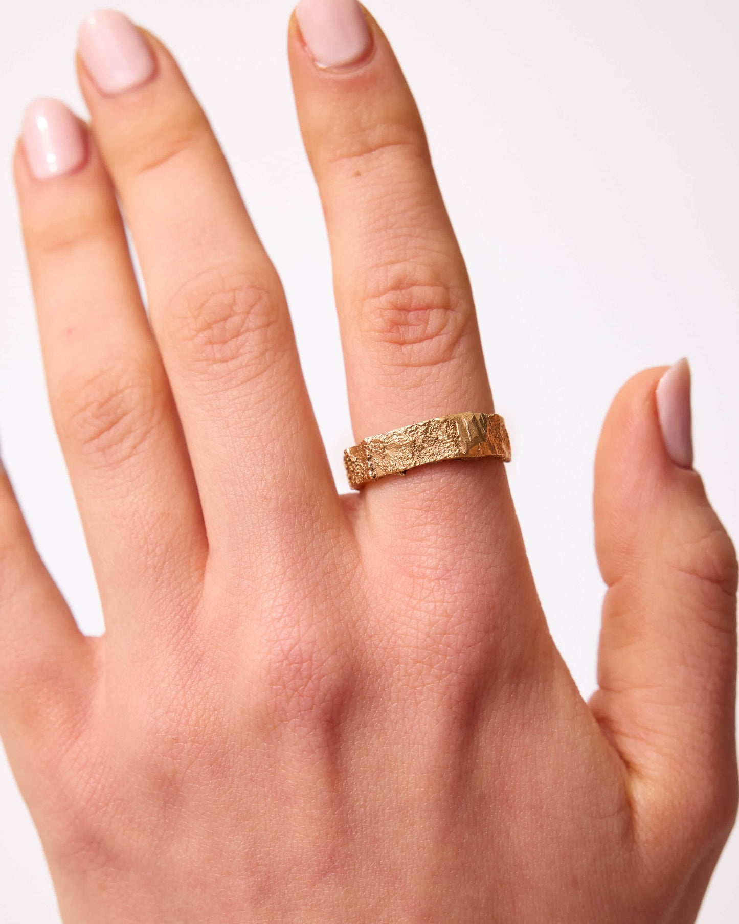 Dhuma Ring Gold
