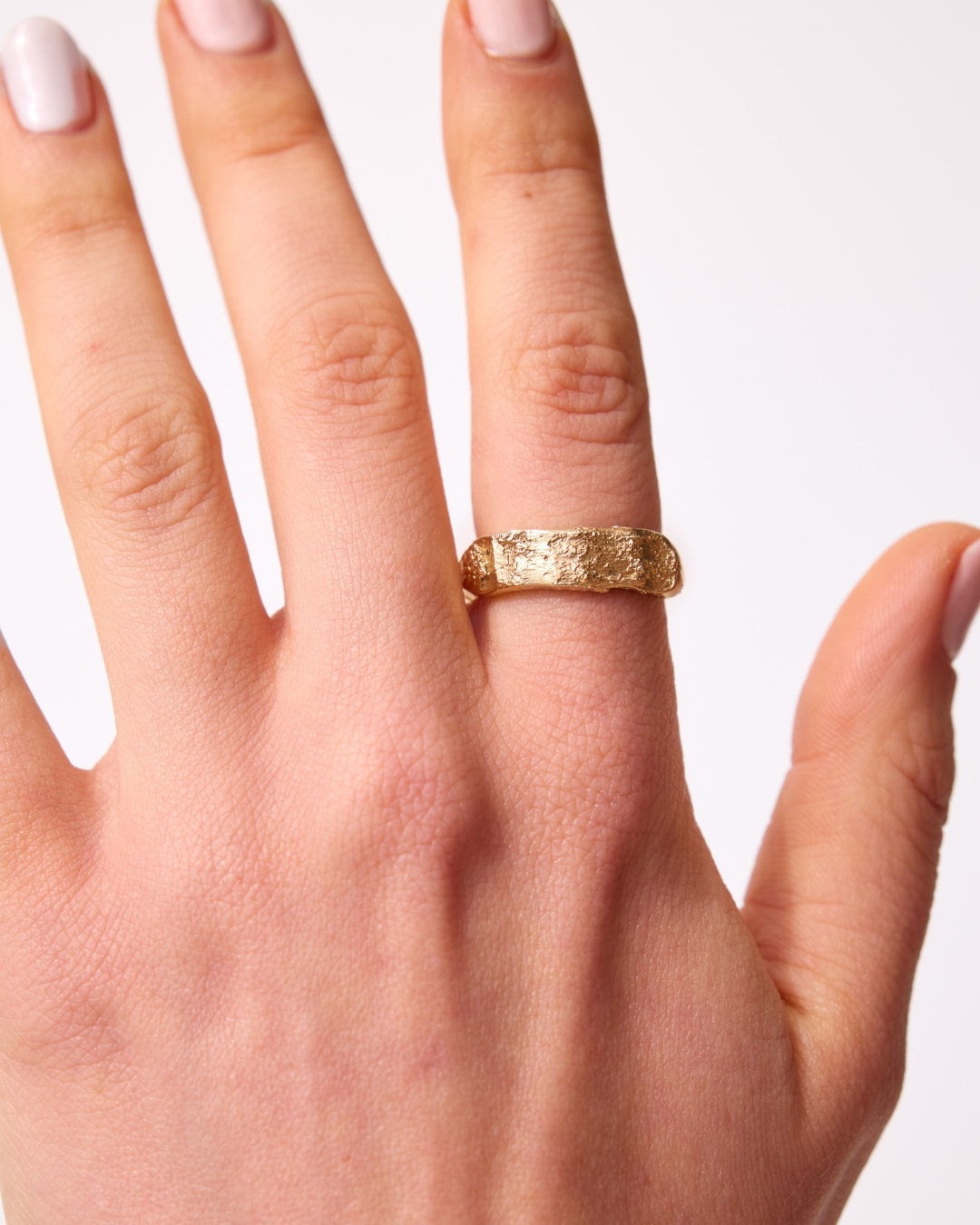Flux Band Gold