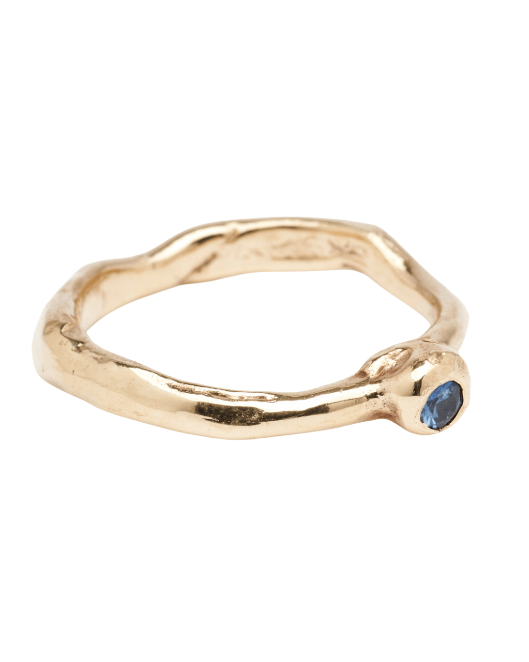Vaha Ring With Sapphire